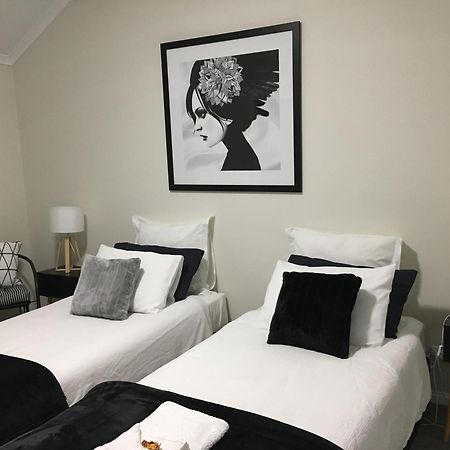 머틀포드 Rosewhite House B&B 외부 사진