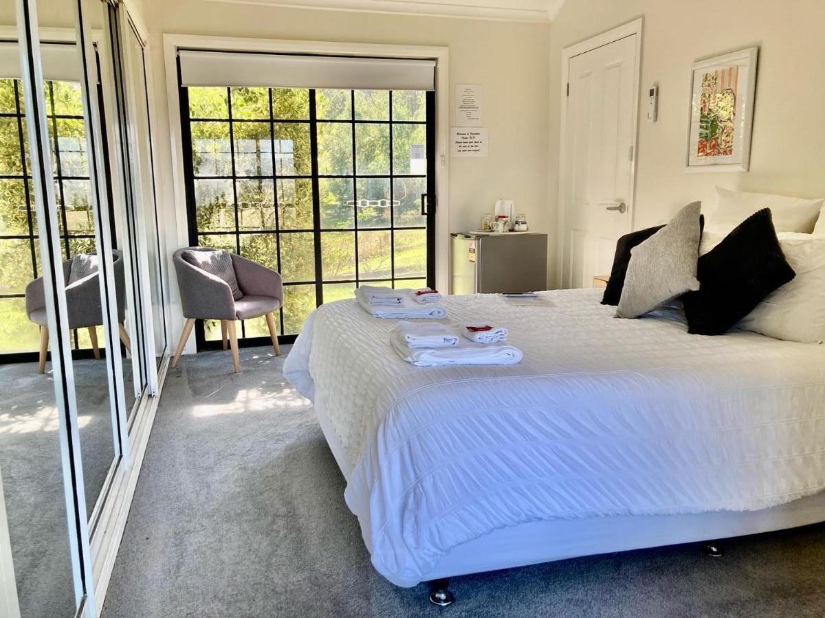 머틀포드 Rosewhite House B&B 외부 사진