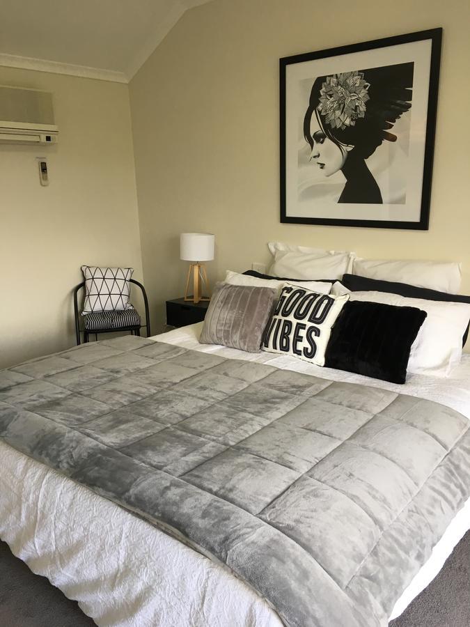머틀포드 Rosewhite House B&B 외부 사진